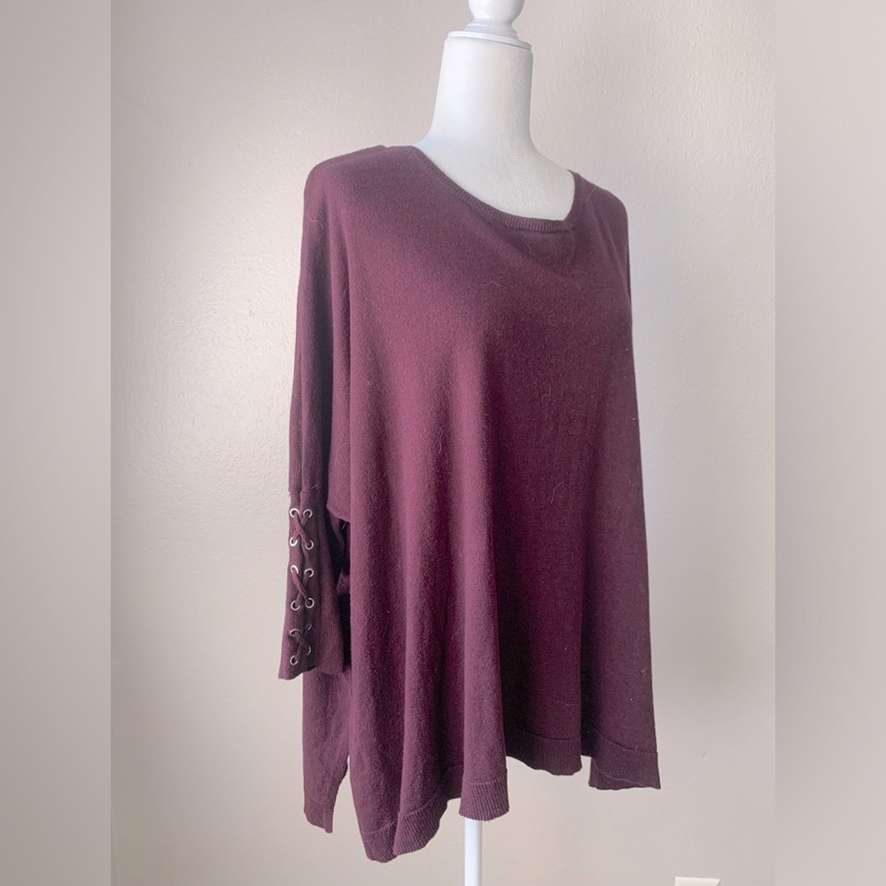 Jenifer Lopez Sweater Size S/M Color Purple - Picture 2 of 5